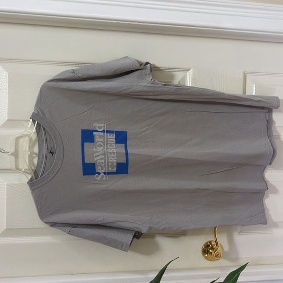 Sea World Rescue Men's Short Sleeve Double Sided Graphic Tee Size XL - Picture 1 of 5